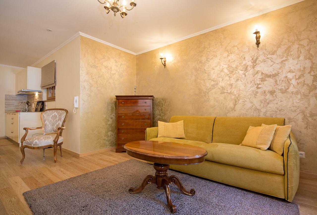 Valdibora Sea View Residence Rovinj Bagian luar foto