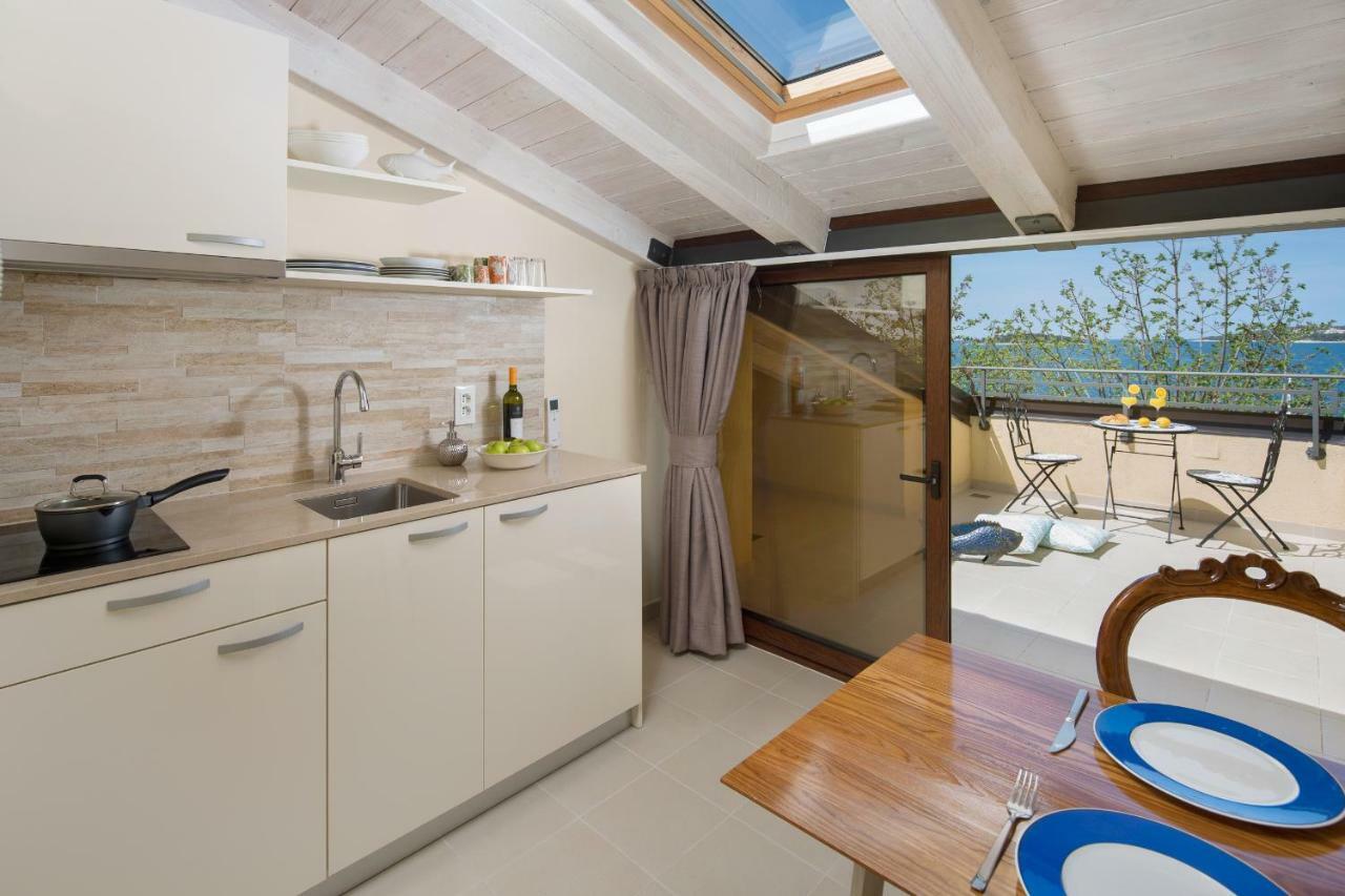 Valdibora Sea View Residence Rovinj Bagian luar foto