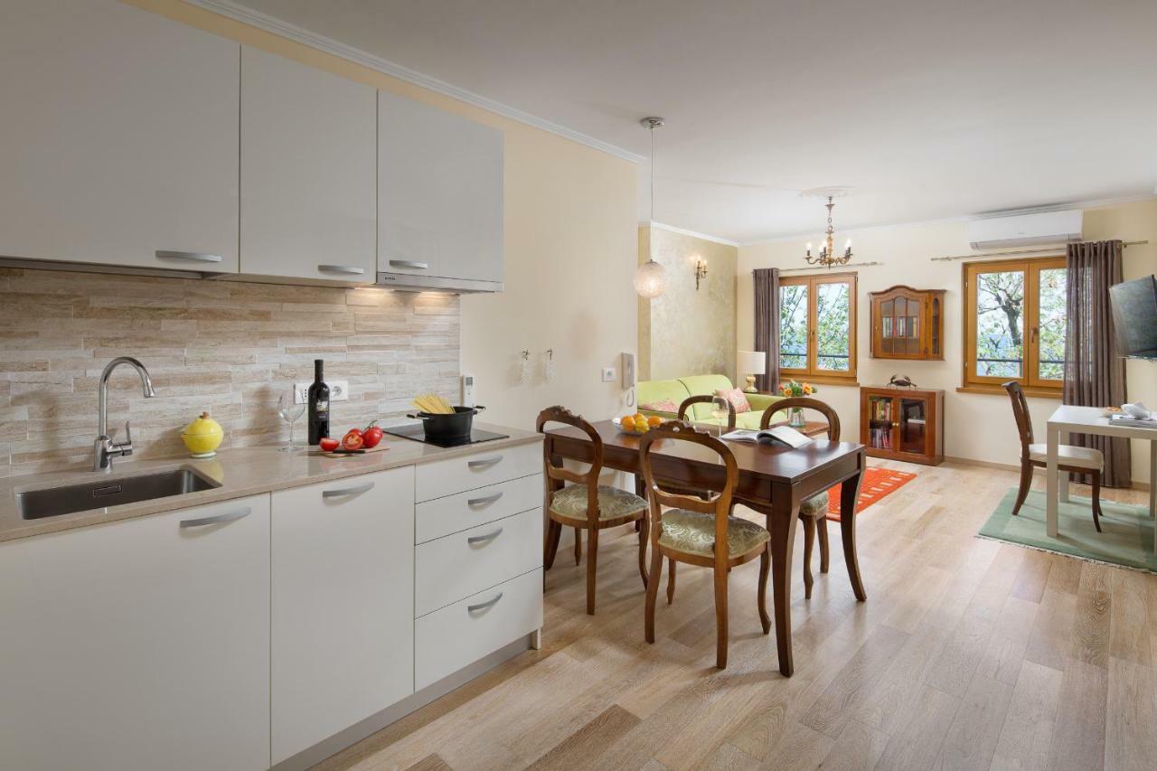 Valdibora Sea View Residence Rovinj Bagian luar foto